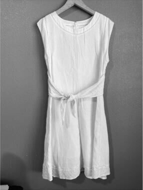 CAbi Lizzie Dress Size 8 Eyelet Lace Tie Front Sleeveless White Knee Length READ